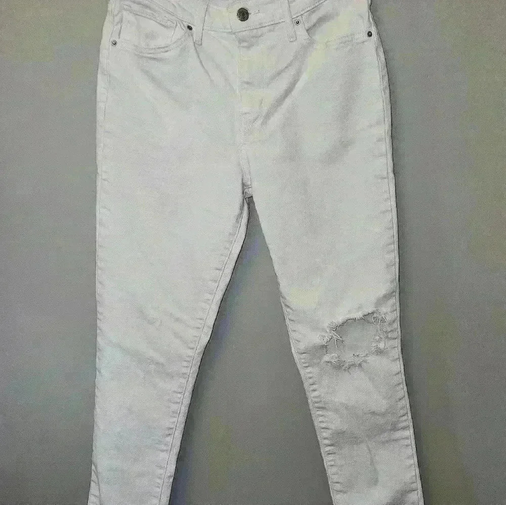 Levi's‎ 721 Women's High Rise Skinny Jean - W30 L30 White, zip fly distressed